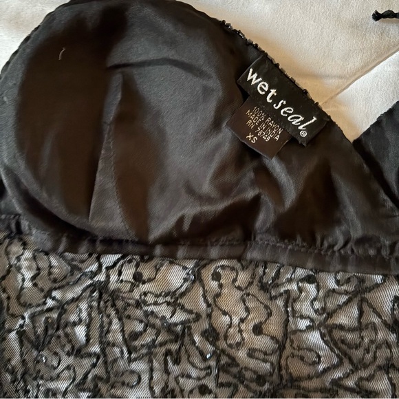 top - Picture 6 of 6